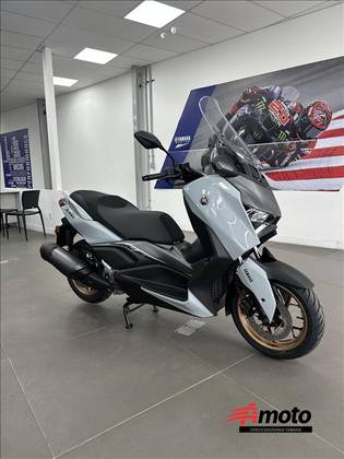 YAMAHA XMAX 300 CONNECTED ABS 